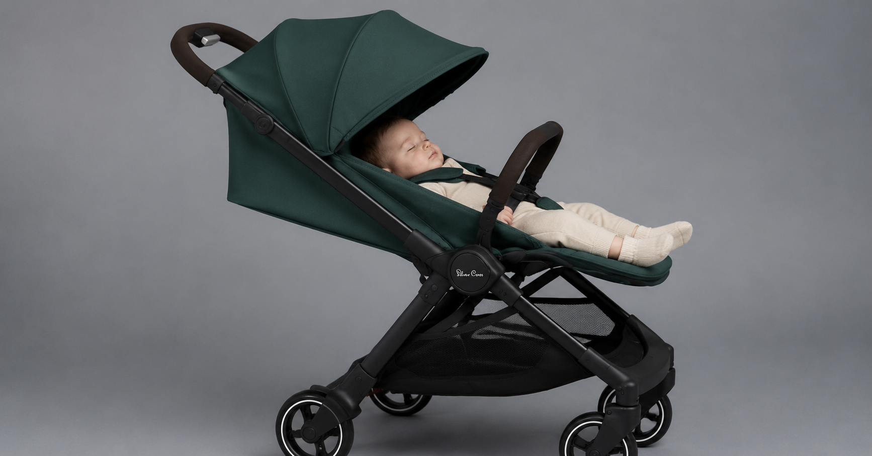 Silver Cross Clic 2 lie-flat seat with the UPF50 hood extended